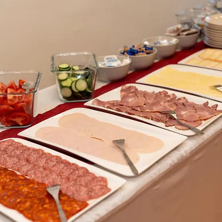 Oázis Hotel*** Szálloda 3*