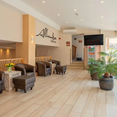 Oázis Hotel*** 4*