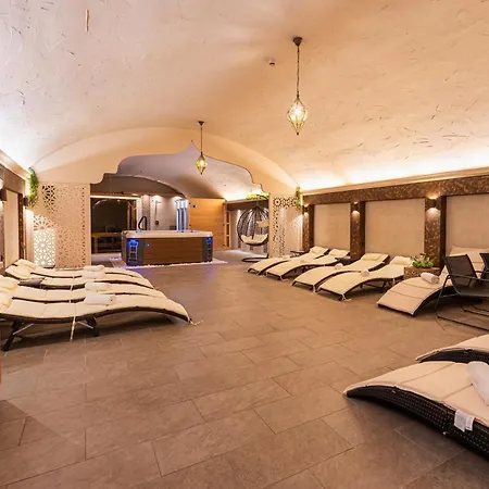 Hotel Oázis Hotel*** 4*