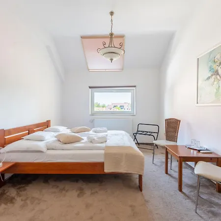 Szálloda Oázis Hotel***