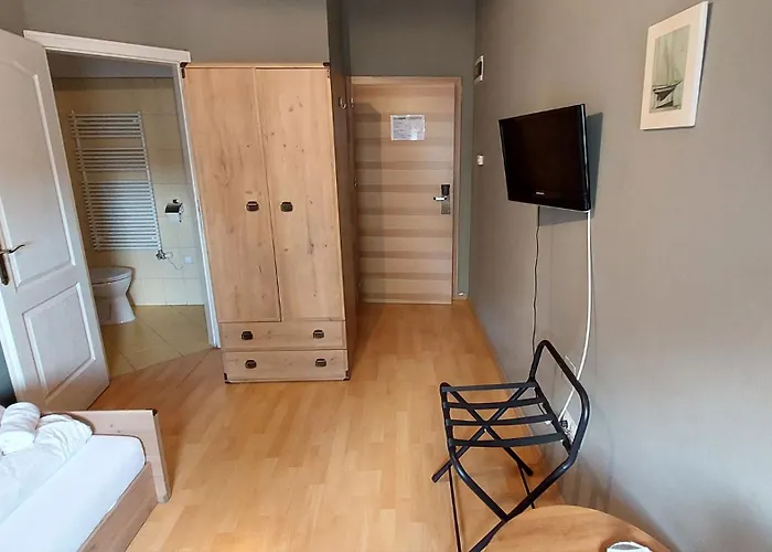 Oázis Hotel*** Hotel