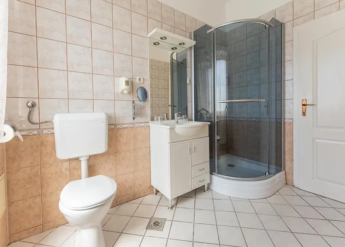 Oazis Hotel*** Отель Надьканижа