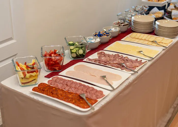 Oazis Hotel*** Надьканижа