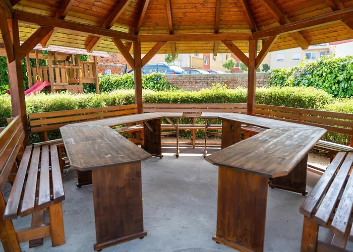 Oazis Hotel*** Надьканижа