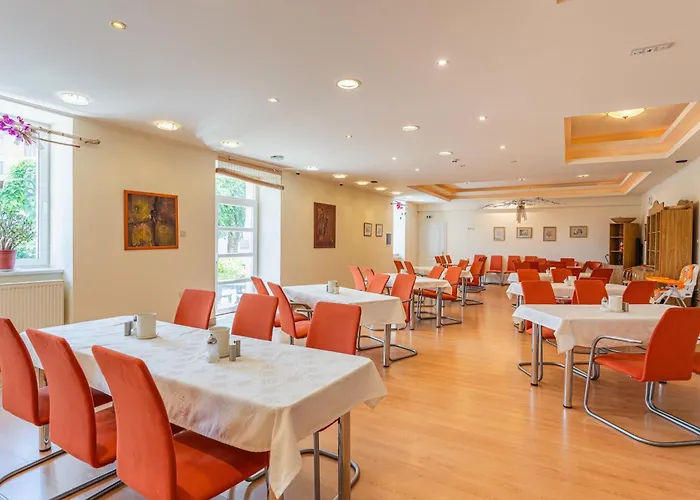 Отель Oazis Hotel***