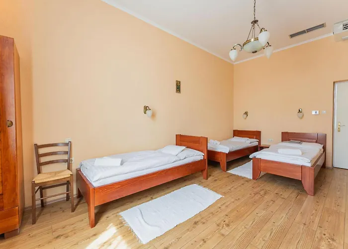 Отель Oazis Hotel*** Надьканижа